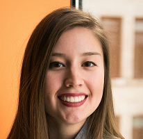 Portret van CFO Victoria Lawson, leider van een financieel handelsbedrijf